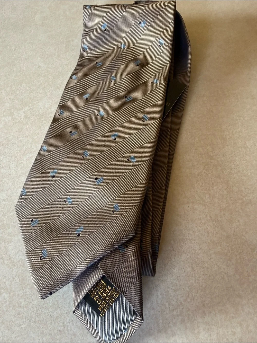 Bugatchi Uomo Men’s 100% Silk Tie Gray Blue Herringbone Made Italy NWT